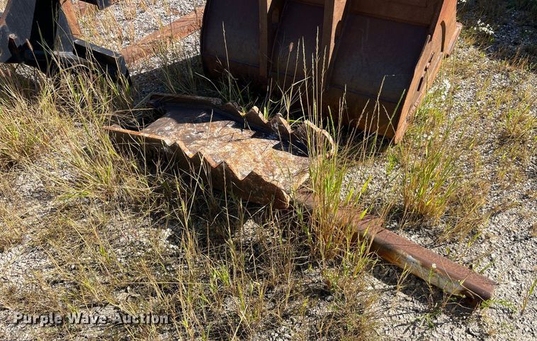 image for item DP2072 2009 John Deere 410J  backhoe