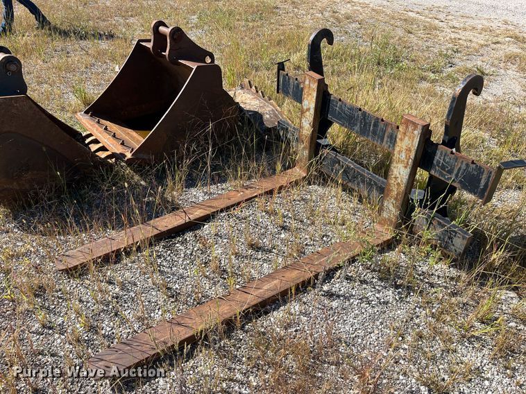 image for item DP2072 2009 John Deere 410J  backhoe