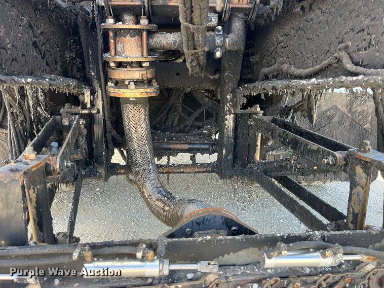 image for item DP2076 2006 International 7400  oil distributor truck