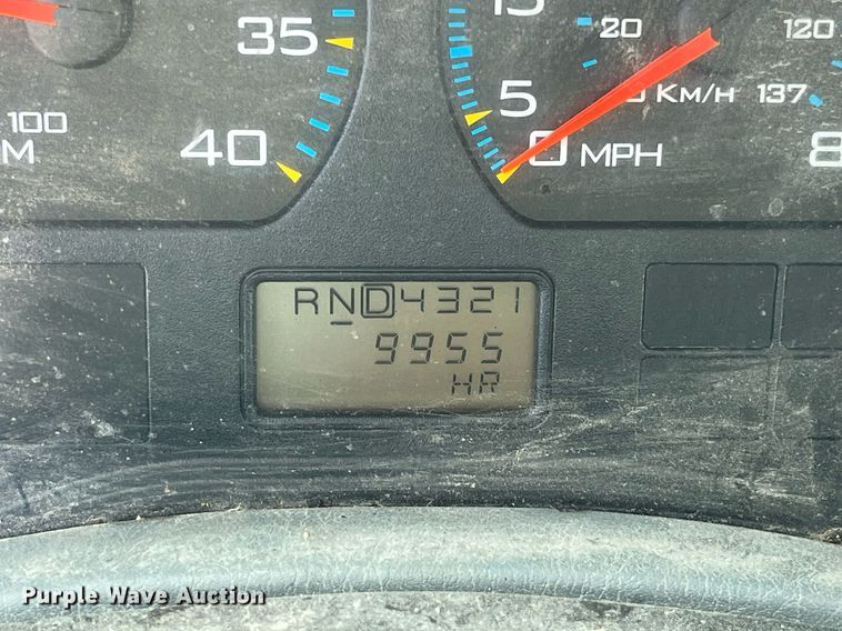 image for item DP2076 2006 International 7400  oil distributor truck