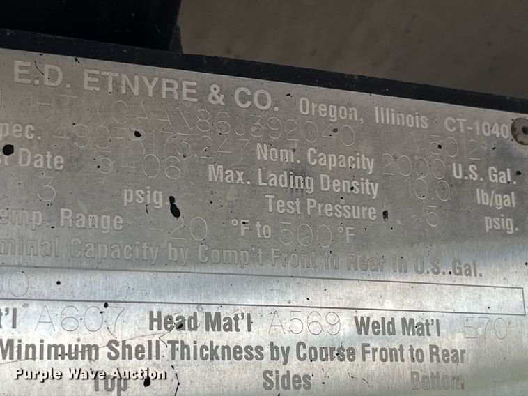 image for item DP2076 2006 International 7400  oil distributor truck