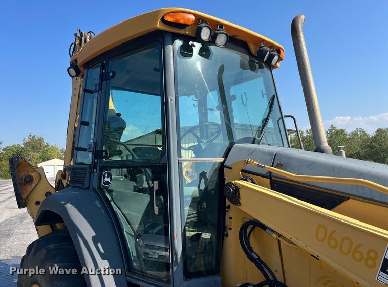 image for item DP2083 2006 John Deere 410G  backhoe
