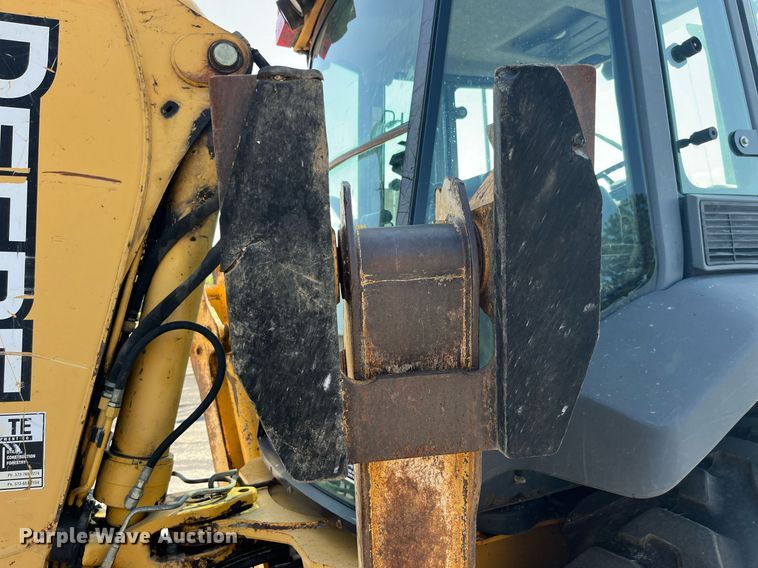 image for item DP2083 2006 John Deere 410G  backhoe