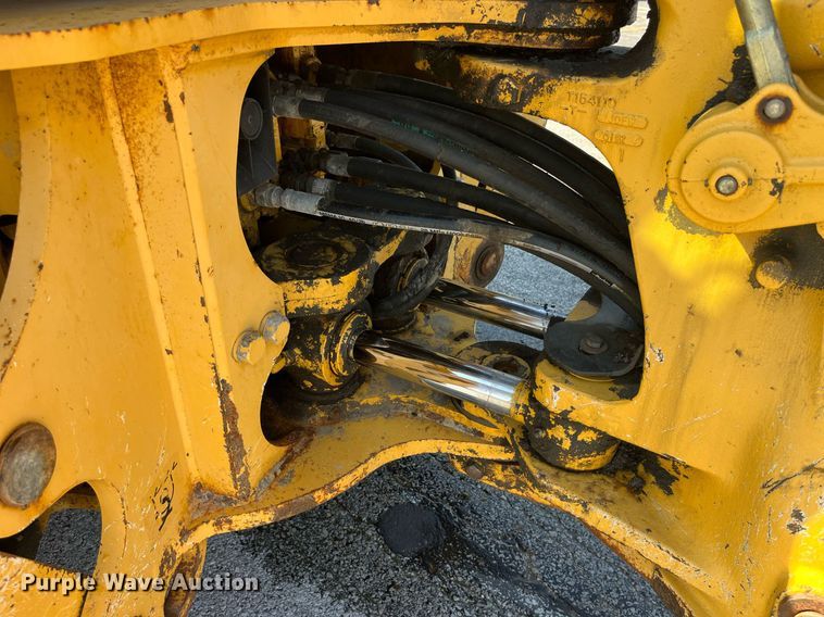 image for item DP2083 2006 John Deere 410G  backhoe