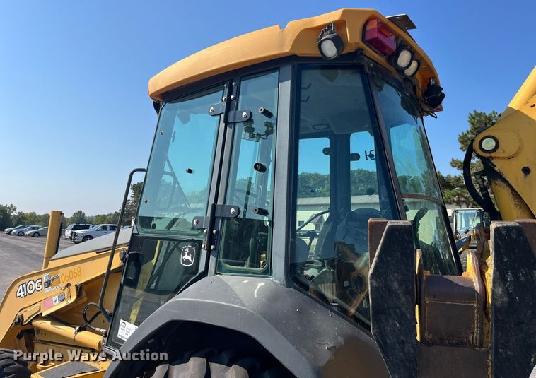 image for item DP2083 2006 John Deere 410G  backhoe