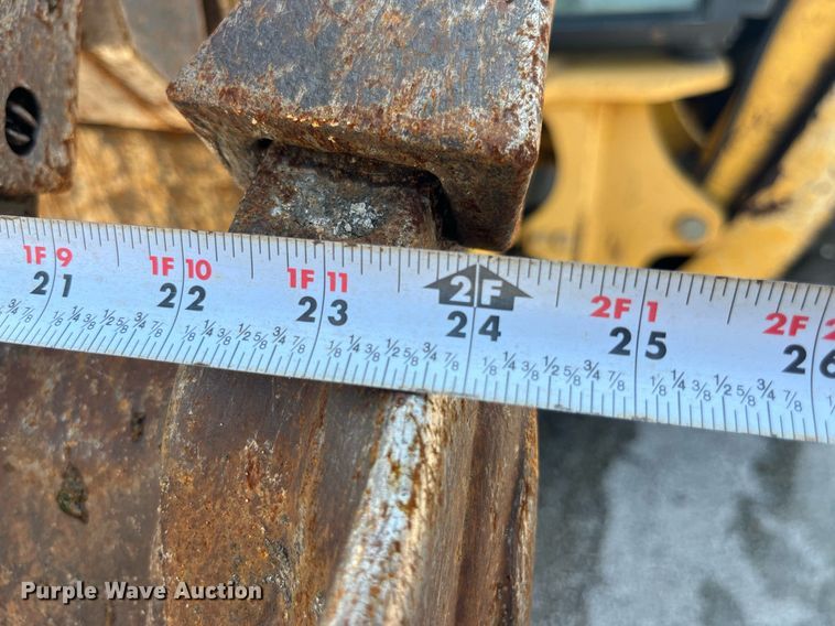 image for item DP2083 2006 John Deere 410G  backhoe