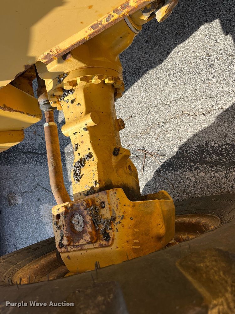 image for item DP2083 2006 John Deere 410G  backhoe