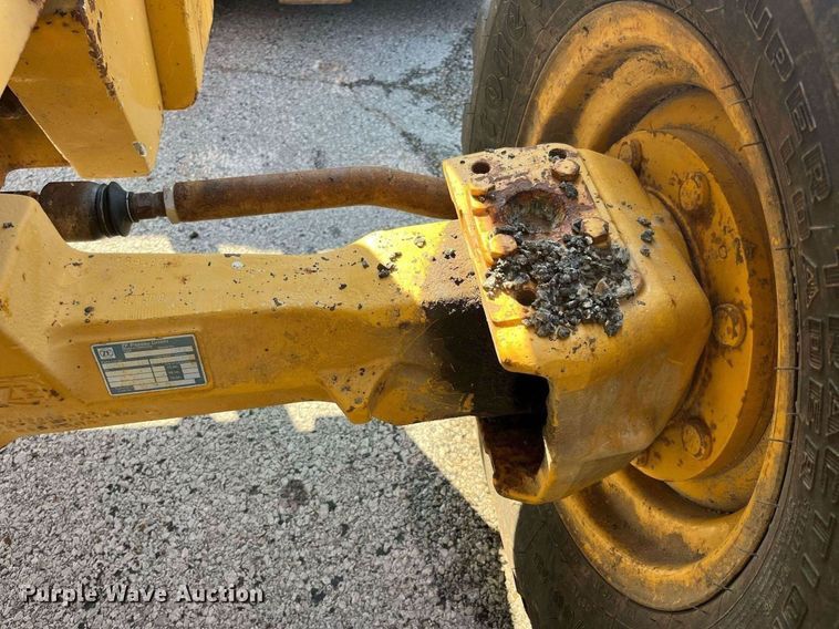 image for item DP2083 2006 John Deere 410G  backhoe