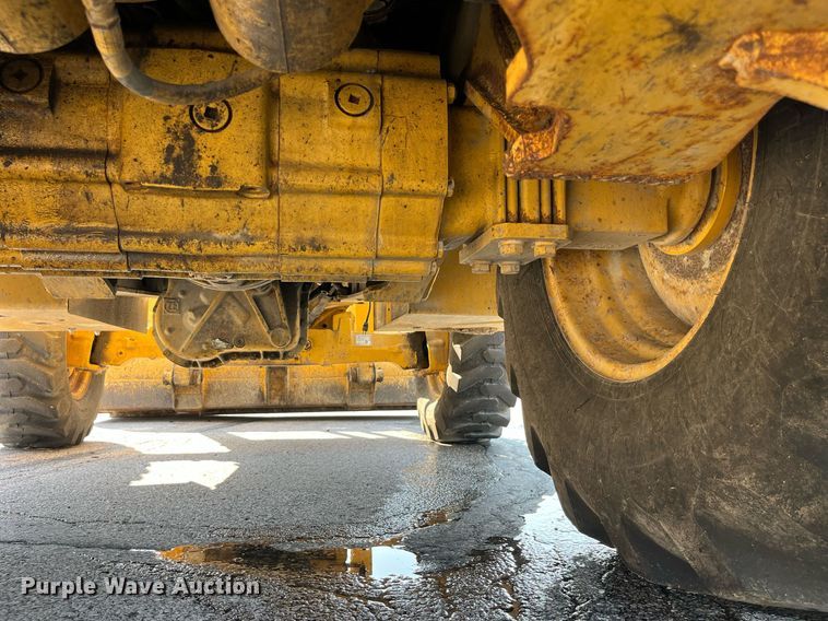 image for item DP2083 2006 John Deere 410G  backhoe