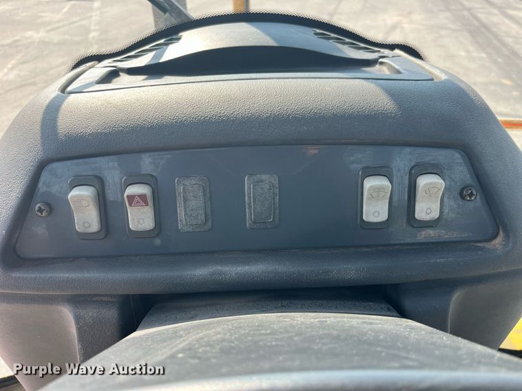 image for item DP2083 2006 John Deere 410G  backhoe