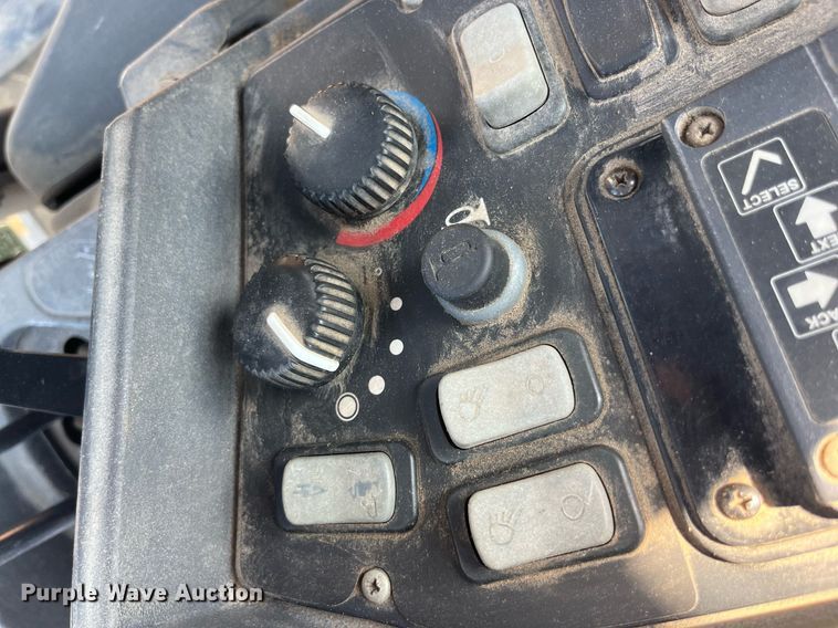 image for item DP2083 2006 John Deere 410G  backhoe