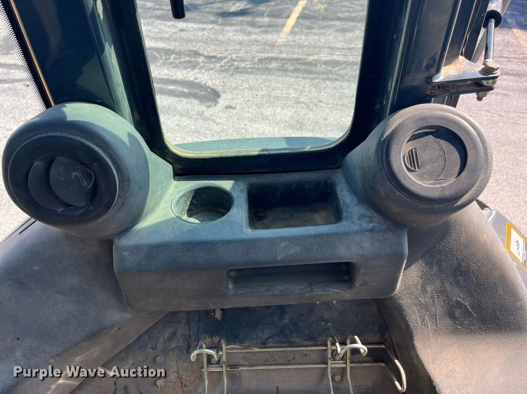 image for item DP2083 2006 John Deere 410G  backhoe