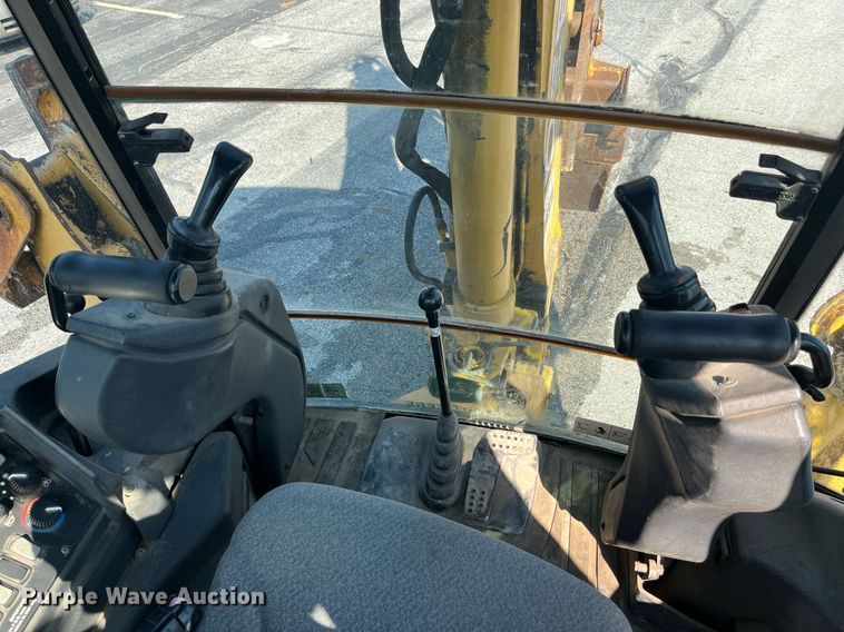 image for item DP2083 2006 John Deere 410G  backhoe