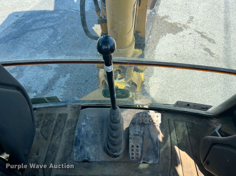 image for item DP2083 2006 John Deere 410G  backhoe