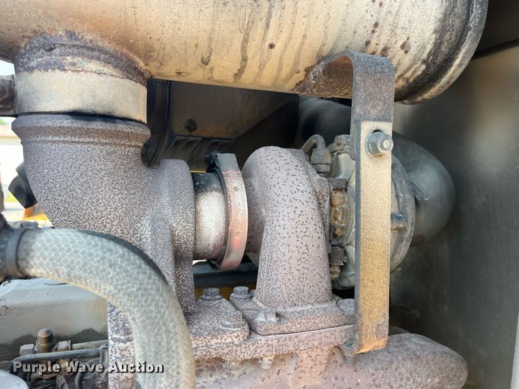 image for item DP2083 2006 John Deere 410G  backhoe