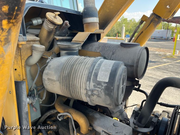 image for item DP2083 2006 John Deere 410G  backhoe