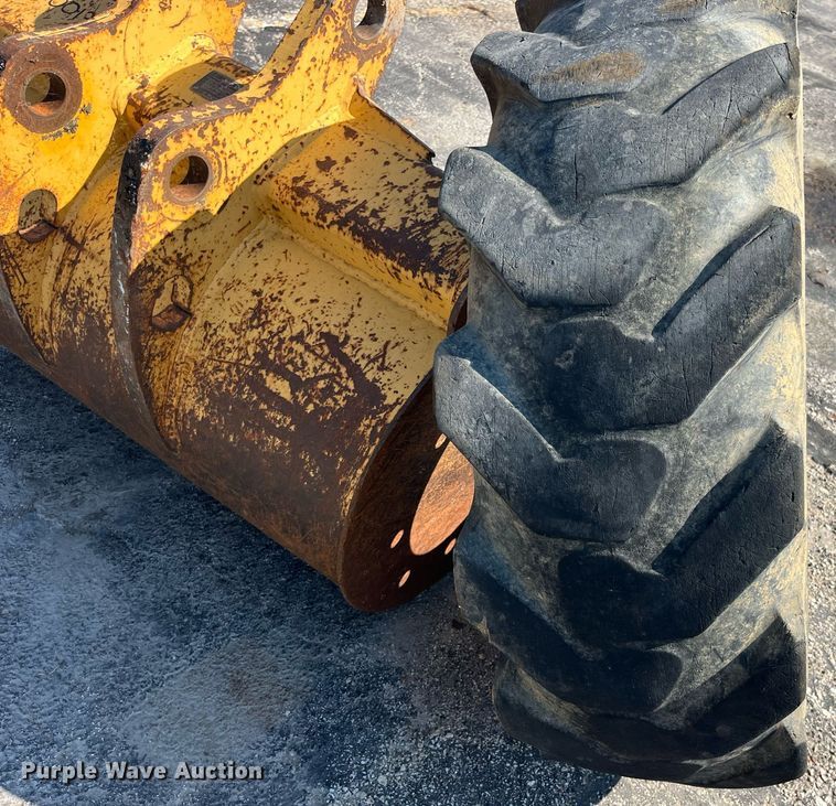 image for item DP2083 2006 John Deere 410G  backhoe