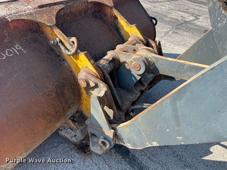 image for item DP2085 2005 John Deere 544J  wheel loader