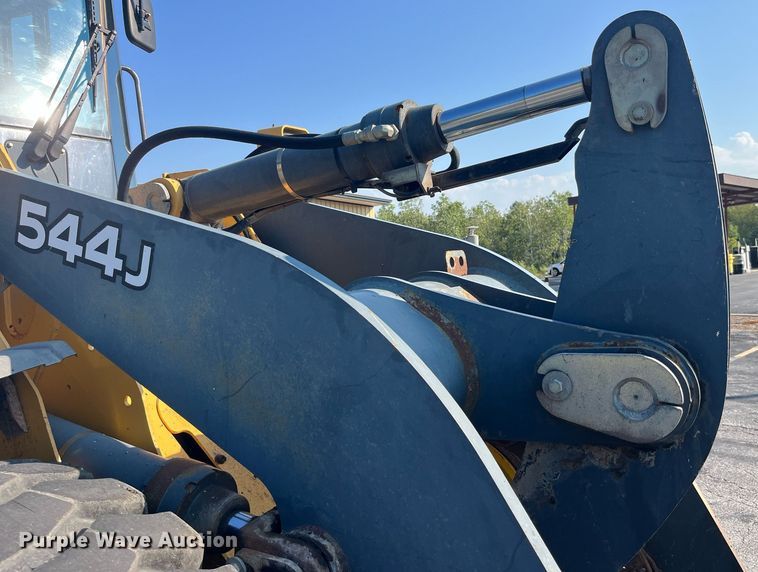 image for item DP2085 2005 John Deere 544J  wheel loader