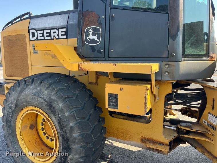 image for item DP2085 2005 John Deere 544J  wheel loader