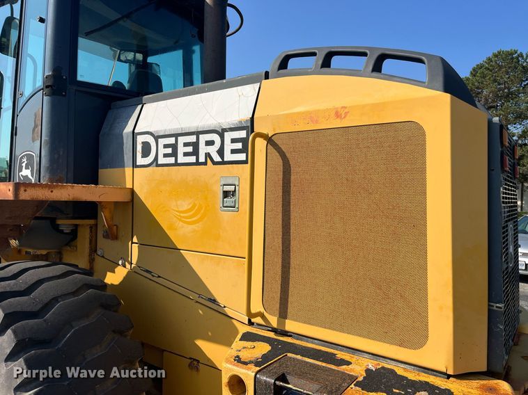 image for item DP2085 2005 John Deere 544J  wheel loader
