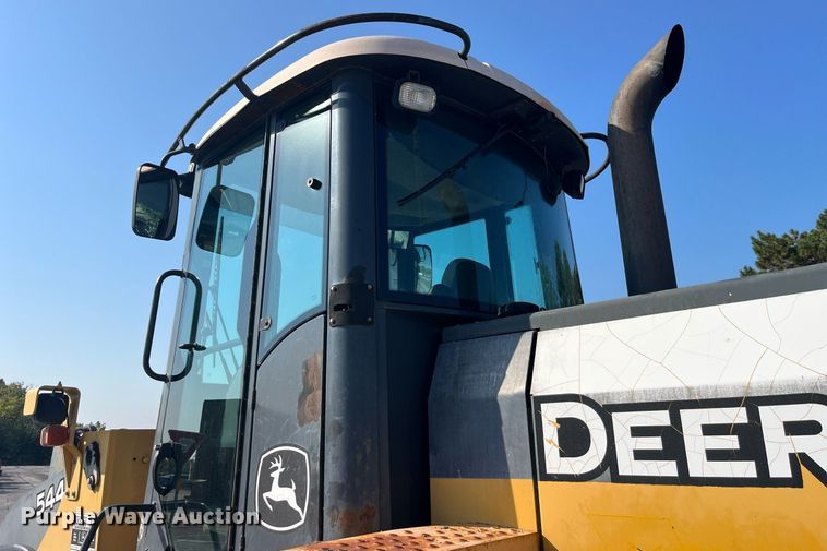 image for item DP2085 2005 John Deere 544J  wheel loader