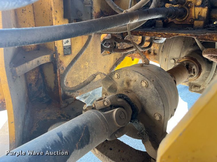 image for item DP2085 2005 John Deere 544J  wheel loader