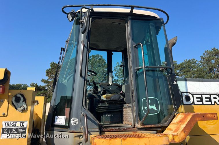 image for item DP2085 2005 John Deere 544J  wheel loader