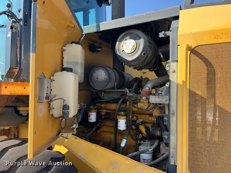 image for item DP2085 2005 John Deere 544J  wheel loader