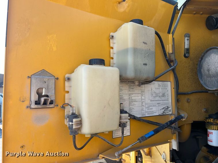 image for item DP2085 2005 John Deere 544J  wheel loader