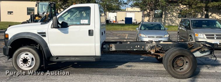 image for item DP2086 2010 Ford F450 Super Duty XL  truck cab and chassis