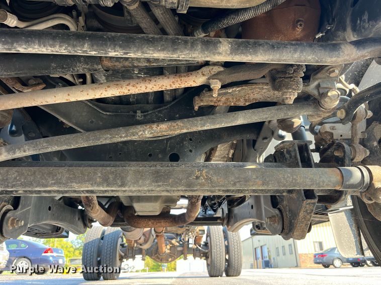 image for item DP2086 2010 Ford F450 Super Duty XL  truck cab and chassis