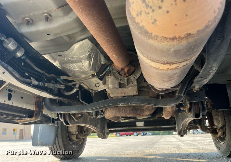 image for item DP2086 2010 Ford F450 Super Duty XL  truck cab and chassis