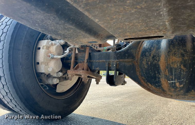 image for item DP2086 2010 Ford F450 Super Duty XL  truck cab and chassis