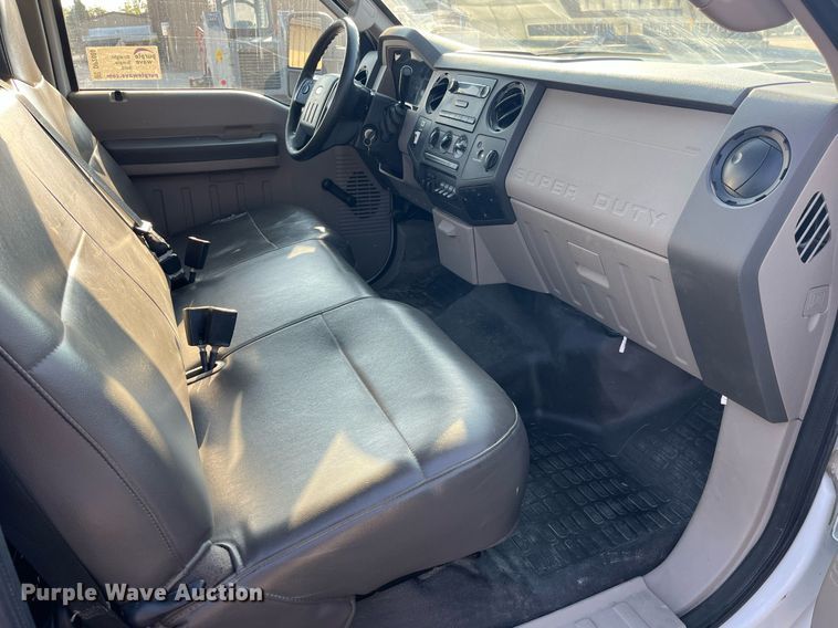 image for item DP2086 2010 Ford F450 Super Duty XL  truck cab and chassis