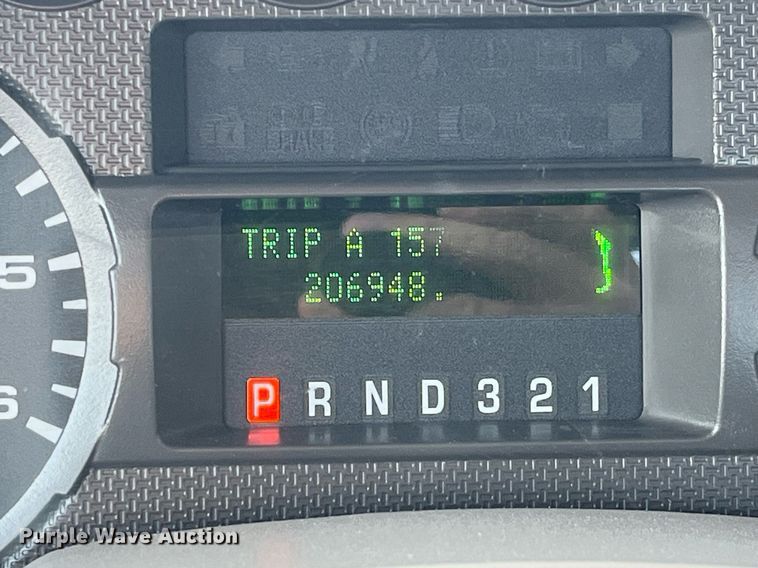 image for item DP2086 2010 Ford F450 Super Duty XL  truck cab and chassis