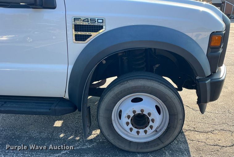image for item DP2086 2010 Ford F450 Super Duty XL  truck cab and chassis