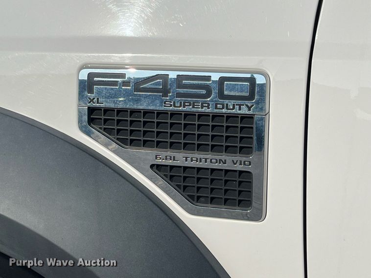 image for item DP2086 2010 Ford F450 Super Duty XL  truck cab and chassis