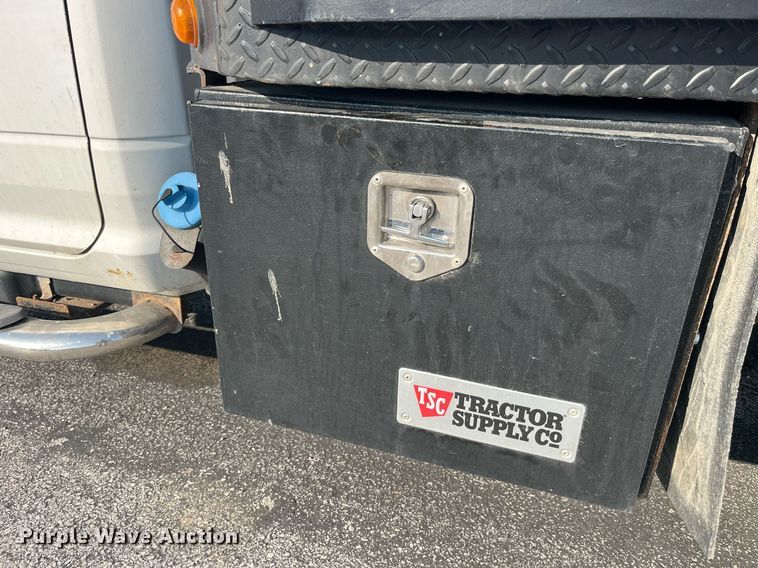 image for item DP2087 2011 Dodge Ram 4500HD  Crew Cab flatbed truck