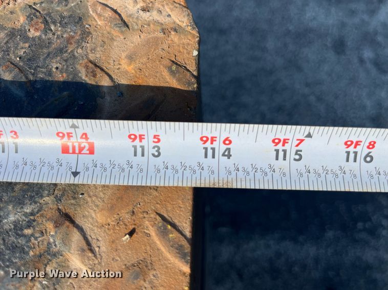 image for item DP2087 2011 Dodge Ram 4500HD  Crew Cab flatbed truck