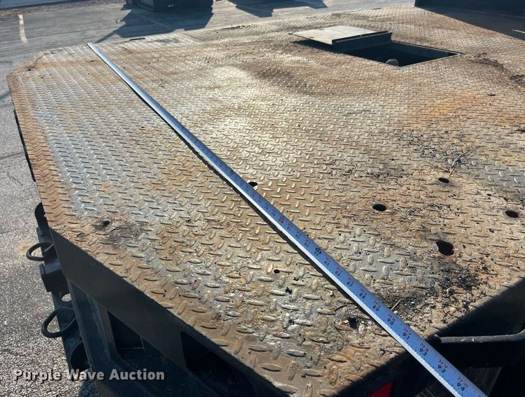 image for item DP2087 2011 Dodge Ram 4500HD  Crew Cab flatbed truck