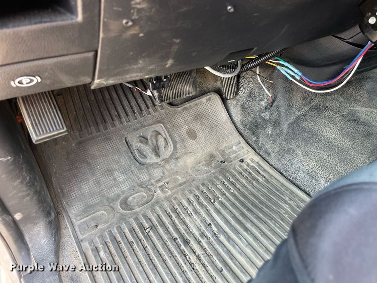 image for item DP2087 2011 Dodge Ram 4500HD  Crew Cab flatbed truck