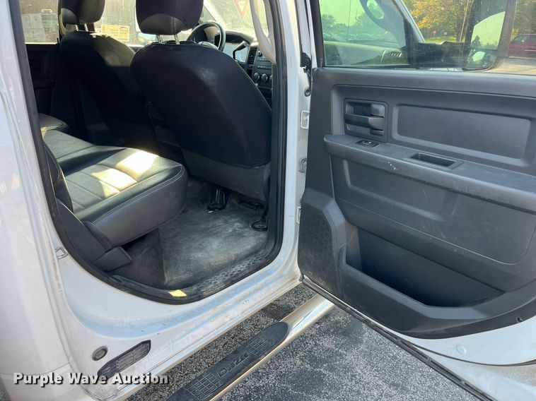 image for item DP2087 2011 Dodge Ram 4500HD  Crew Cab flatbed truck