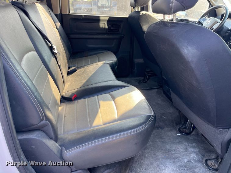 image for item DP2087 2011 Dodge Ram 4500HD  Crew Cab flatbed truck