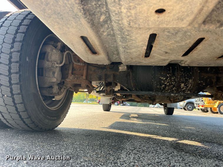 image for item DP2087 2011 Dodge Ram 4500HD  Crew Cab flatbed truck