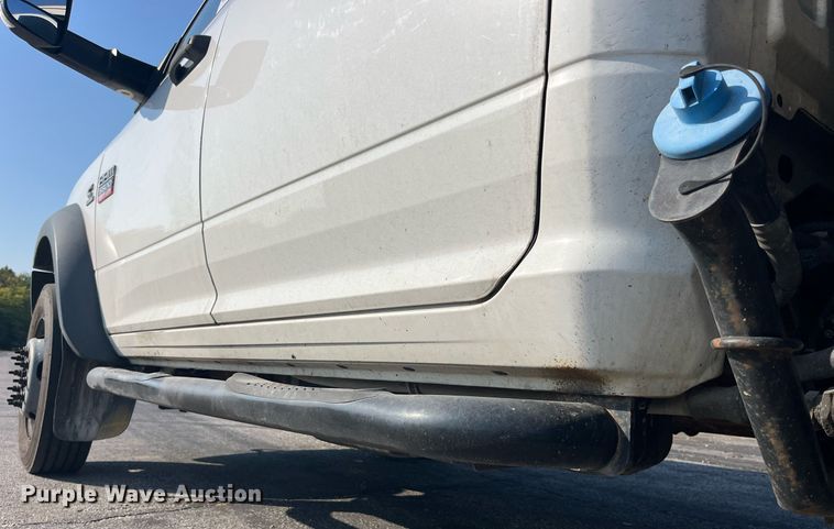 image for item DP2088 2011 Dodge Ram 5500HD  Crew Cab flatbed truck