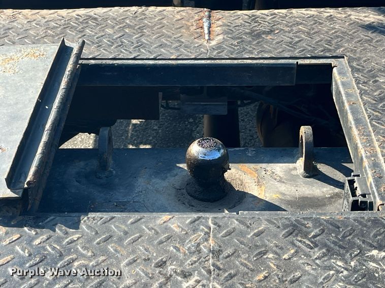 image for item DP2088 2011 Dodge Ram 5500HD  Crew Cab flatbed truck