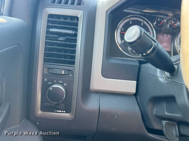 image for item DP2088 2011 Dodge Ram 5500HD  Crew Cab flatbed truck