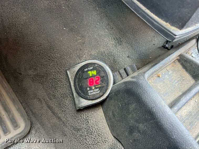 image for item DP2088 2011 Dodge Ram 5500HD  Crew Cab flatbed truck