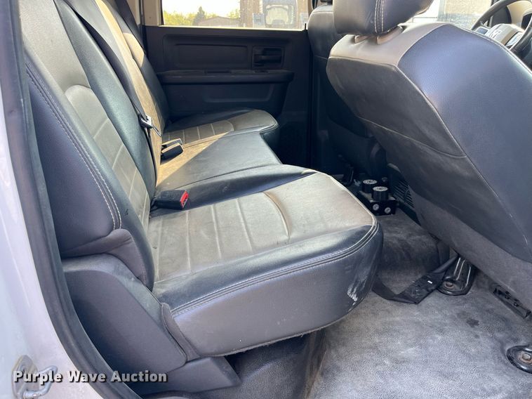 image for item DP2088 2011 Dodge Ram 5500HD  Crew Cab flatbed truck